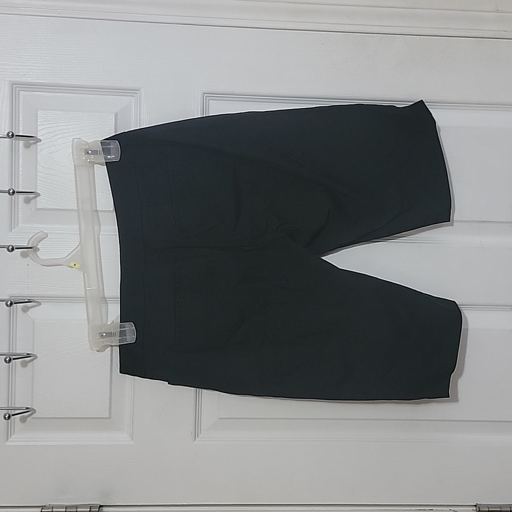 Shorts - Picture 4 of 4
